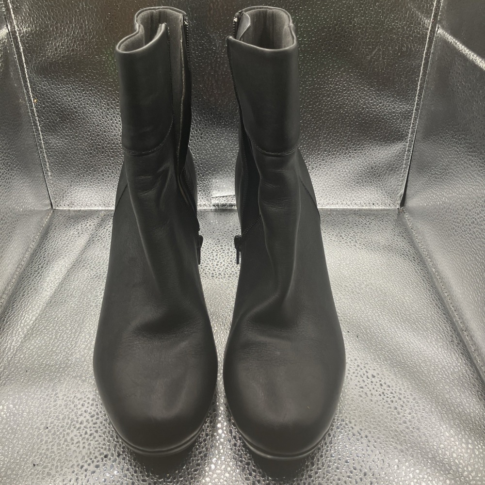 Clarks 26113502 Women's Black Leather Ankle Boots Side Zip Comfort US 7.5